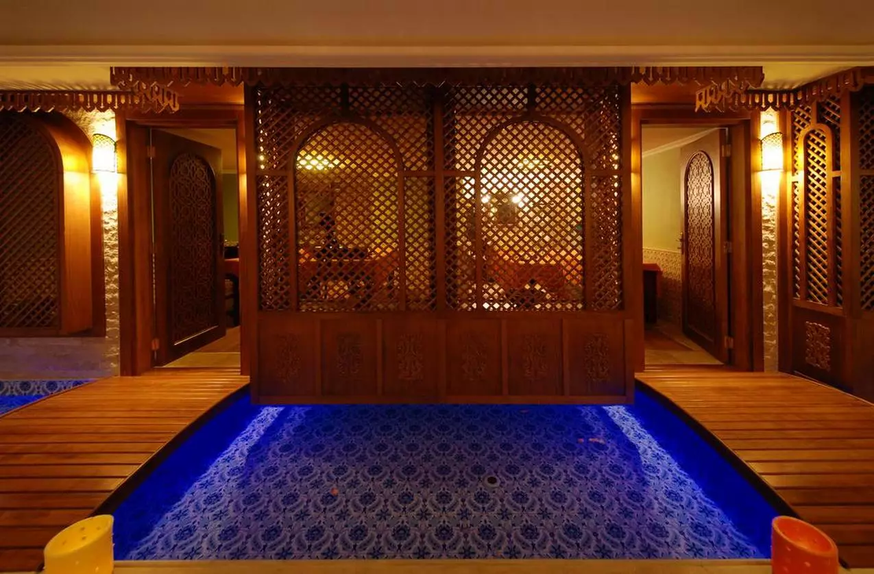 AQUA HOTEL_SHABAVIZ (5).jpg